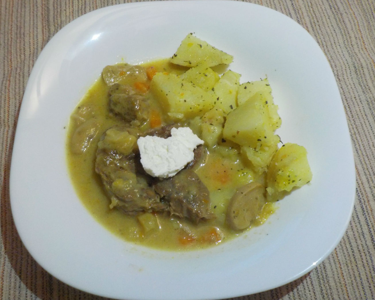 Juneći ribić u kajmaku - brzirucak.com